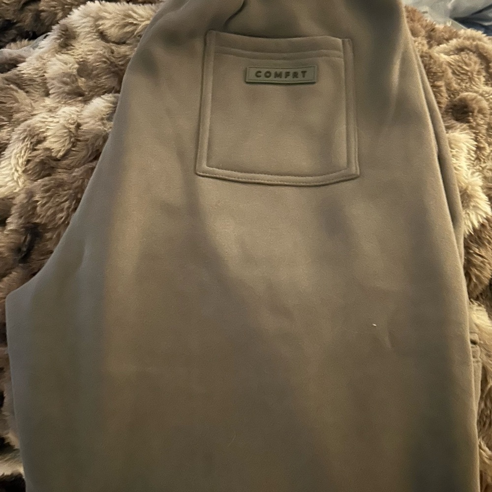 Comfort Label Taupe Sweatpants with Zipper Pocket